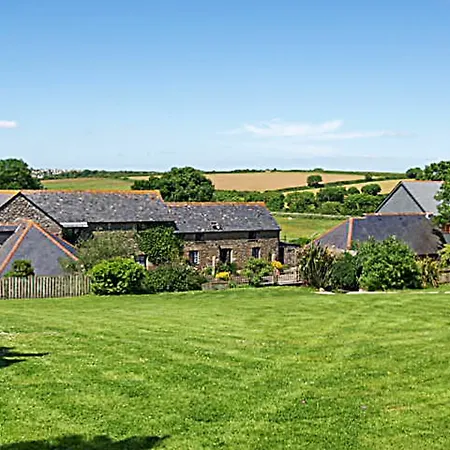 Family Friendly Modern Barn Convention In Cornwall With Spectacular Co 3* לו