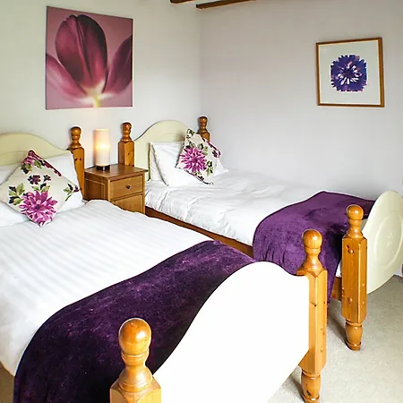 מלון Family Friendly Modern Barn Convention In Cornwall With Spectacular Co 3*